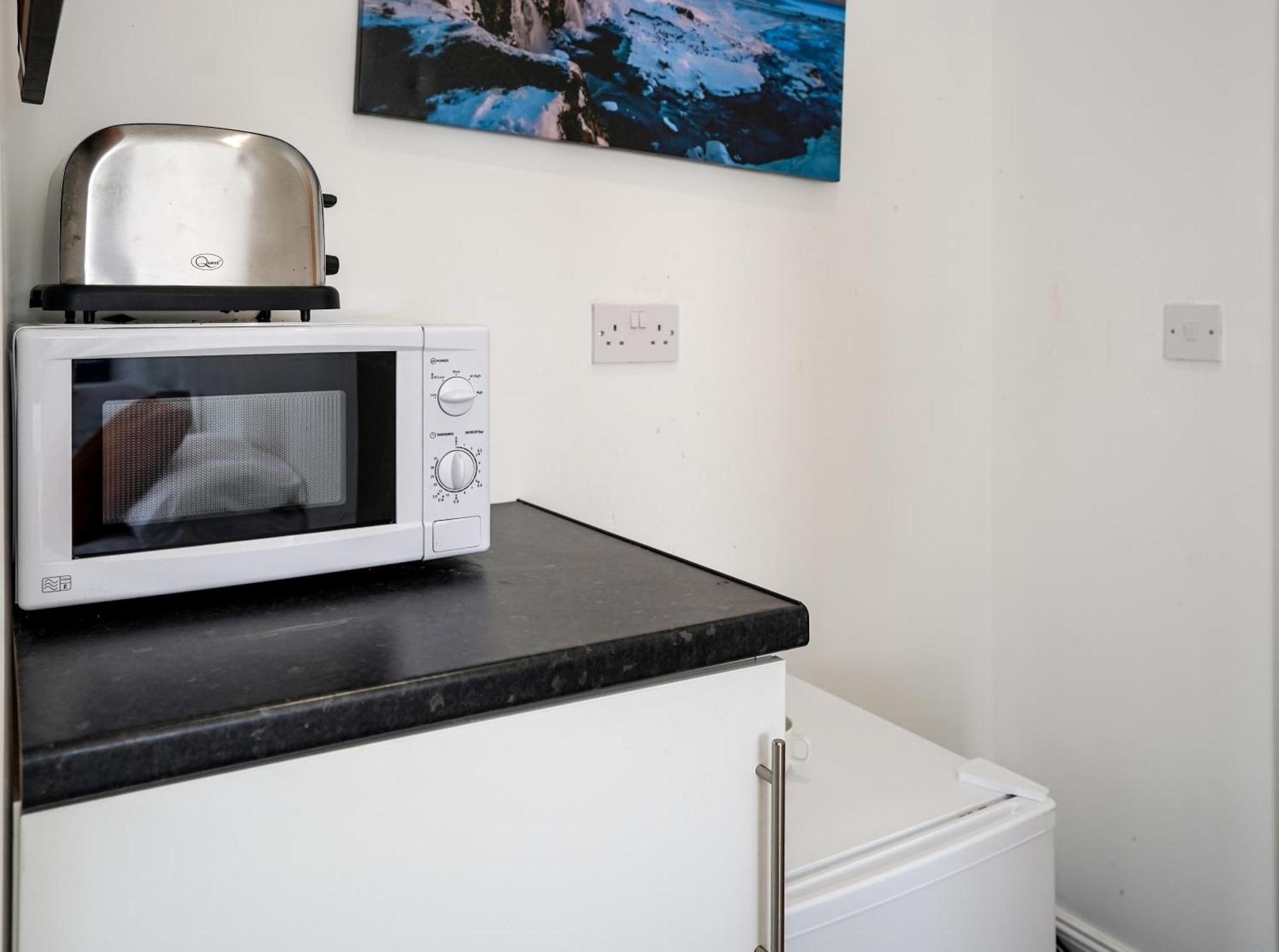 Homesly Guest Rooms, Comfortable En-Suite Guest Rooms With Free Parking And Self Check-In Berwick Upon Tweed Εξωτερικό φωτογραφία